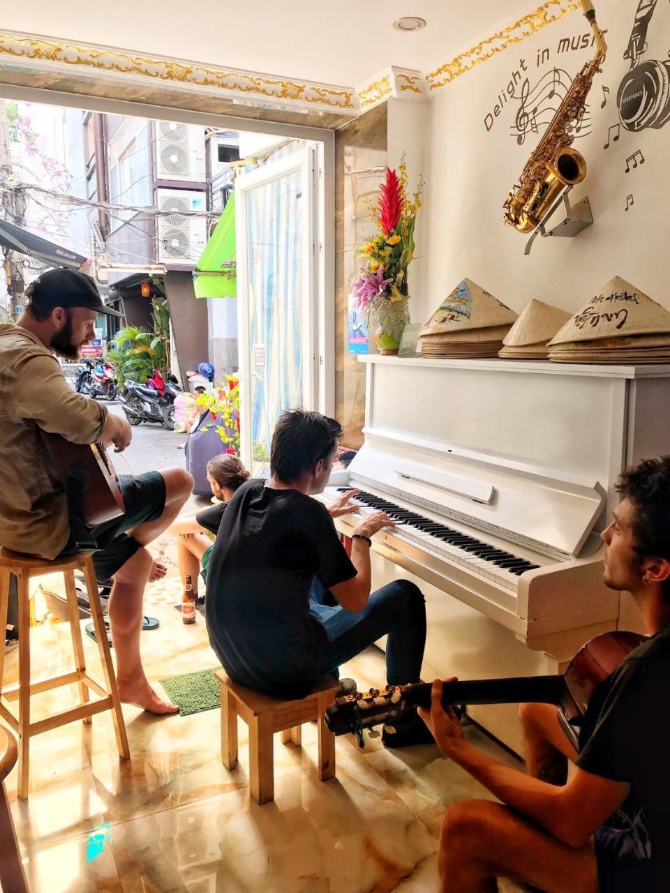 بيت شباب دولا مدينة هوشي منه المظهر الخارجي الصورة